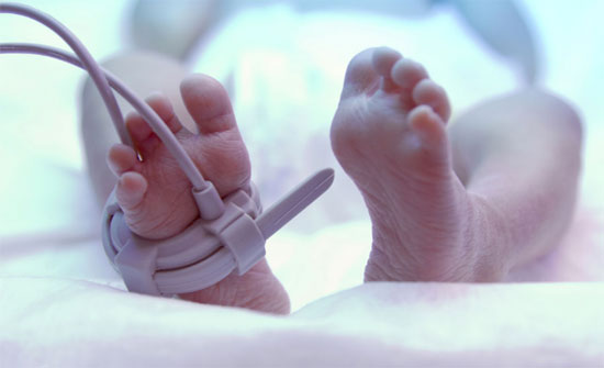 أنجبته سرا .. مراهقة روسية تضع رضيعها في الثلاجة خوفا من والديها أنجبته سرا .. مراهقة روسية تضع رضيعها في الثلاجة خوفا من والديها