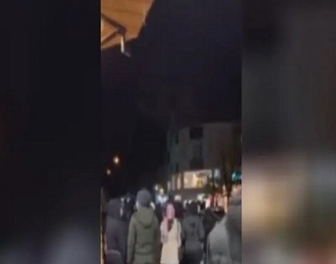 رغم حل "شرطة الأخلاق".. الاحتجاجات تتواصل في إيران رغم حل "شرطة الأخلاق".. الاحتجاجات تتواصل في إيران