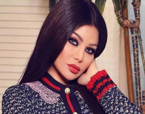 بالصورة: هيفا وهبي تشغل "سنابشات".. ما ارتدته غريب!