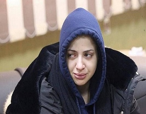 تفكر في الانتحار .. منى فاروق تطلب السماح بعد أزمة الفيديوهات المخلة تفكر في الانتحار .. منى فاروق تطلب السماح بعد أزمة الفيديوهات المخلة