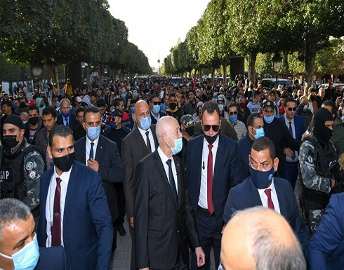 بالفيديو : قيس سعيد يلتقي التونسيين بالشارع.. ويعلق بكلمات قوية بالفيديو : قيس سعيد يلتقي التونسيين بالشارع.. ويعلق بكلمات قوية