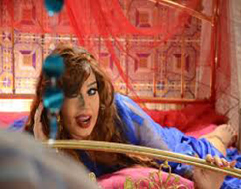 فيفي عبده "بلا حواجب".. كيف علّقت؟ (فيديو) فيفي عبده "بلا حواجب".. كيف علّقت؟ (فيديو)