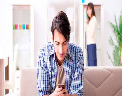الخيانة العاطفية مؤلمة.. اكتشفي علاماتها الخيانة العاطفية مؤلمة.. اكتشفي علاماتها
