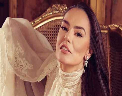 شريهان تتحدث عن عبد الحليم حافظ.. هذا ما كان يأكله خلال مرضه- (فيديو) شريهان تتحدث عن عبد الحليم حافظ.. هذا ما كان يأكله خلال مرضه- (فيديو)