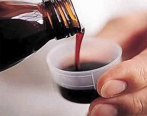 انتحار شاب مصري لرفض والده خطبته من فتاة انتحار شاب مصري لرفض والده خطبته من فتاة