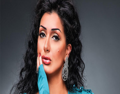 ما حقيقة زواج غادة عبدالرازق من نجمٍ يصغرها سناً؟! (فيديو) ما حقيقة زواج غادة عبدالرازق من نجمٍ يصغرها سناً؟! (فيديو)