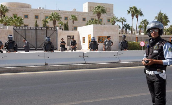 لاول مرة في الاردن : نواب ينفذون وقفة احتجاجية أمام السفارة الامريكية في عمان لاول مرة في الاردن : نواب ينفذون وقفة احتجاجية أمام السفارة الامريكية في عمان