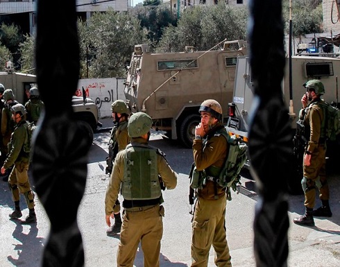 الاحتلال يشن حملة اعتقالات في القدس المحتلة (شاهد) الاحتلال يشن حملة اعتقالات في القدس المحتلة (شاهد)