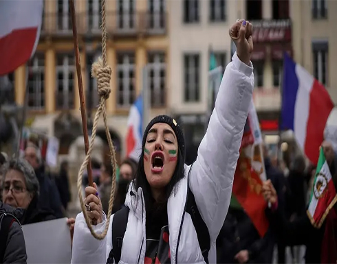 30 سجينة سياسية في إيران يطالبن بوقف إعدام المتظاهرين 30 سجينة سياسية في إيران يطالبن بوقف إعدام المتظاهرين