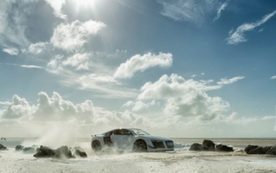 صور: خدعة في إعلان سيارة Audi R8 ثمنها 160 ألف دولار صور: خدعة في إعلان سيارة Audi R8 ثمنها 160 ألف دولار