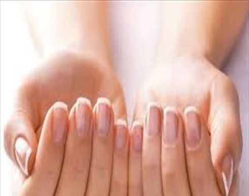 طرق طبيعية للحصول على جلد فاتح حول اظافرك طرق طبيعية للحصول على جلد فاتح حول اظافرك