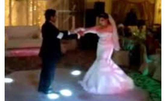 صادم في الهند .. فرح يتحول إلى مأتم بعد مصرع العروسين في حفل الزفاف صادم في الهند .. فرح يتحول إلى مأتم بعد مصرع العروسين في حفل الزفاف