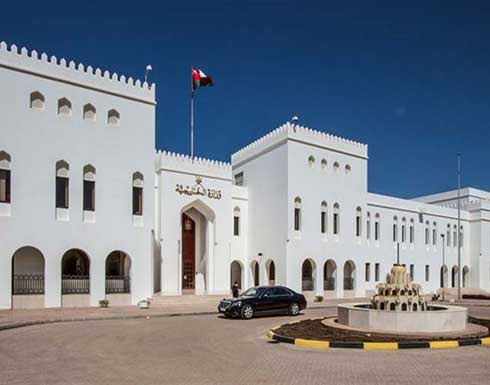 عُمان: ندعو لضبط النفس ونأسف لتأزم العلاقات بين عدد من الدول العربية عُمان: ندعو لضبط النفس ونأسف لتأزم العلاقات بين عدد من الدول العربية
