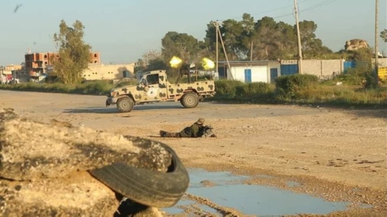 الجيش الليبي يحكم سيطرته على مناطق جديدة غرب سرت الجيش الليبي يحكم سيطرته على مناطق جديدة غرب سرت