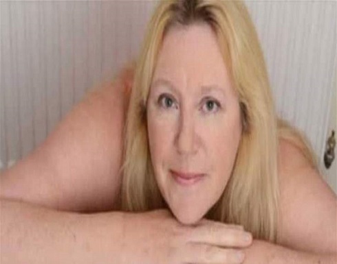 مدمنة على الحمل.. أنجبت 13 طفلاً لكنها ليست والدتهم مدمنة على الحمل.. أنجبت 13 طفلاً لكنها ليست والدتهم