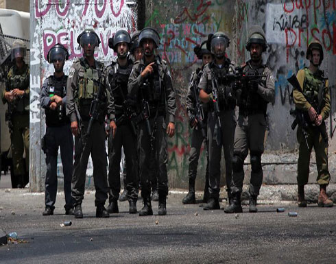 إصابة 4 فلسطينيين إثر قمع الجيش الإسرائيلي مسيرة وسط القدس إصابة 4 فلسطينيين إثر قمع الجيش الإسرائيلي مسيرة وسط القدس