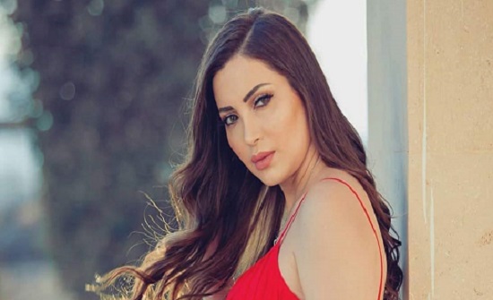 نسرين طافش تستعرض سيارتها الفاخرة وتثير غضب المتابعين.. ما علاقة ياسمين صبري! نسرين طافش تستعرض سيارتها الفاخرة وتثير غضب المتابعين.. ما علاقة ياسمين صبري!