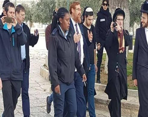 بالصور: عضو الكنيست المتطرف ايهودا غليك يقتحم المسجد الأقصى بالصور: عضو الكنيست المتطرف ايهودا غليك يقتحم المسجد الأقصى