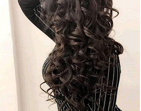 بالفيديو – فنانة خليجية تصدم برقصها بملابس ضيقة وبراقة... شاهدوها بالفيديو – فنانة خليجية تصدم برقصها بملابس ضيقة وبراقة... شاهدوها