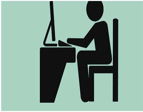 كيفية الجلوس بشكل صحيح في العمل للحفاظ علي صحتك ؟