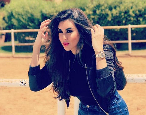 بعد عقد قرانها..شاهد جولة في منزل ياسمين صبري الفخم (فيديو) بعد عقد قرانها..شاهد جولة في منزل ياسمين صبري الفخم (فيديو)