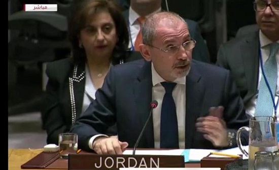 الصفدي: الانتهاكات الاسرائيلية تهدد الأمن والسلم الدوليين الصفدي: الانتهاكات الاسرائيلية تهدد الأمن والسلم الدوليين