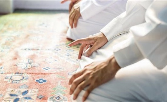 هل تقبل صلاة من نسي التشهد الأخير؟ هل تقبل صلاة من نسي التشهد الأخير؟