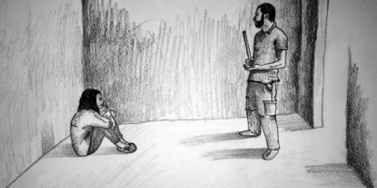 عندما نظرت إلى وجه الضابط الذي يعذِّبني.. فوجدته كان صديقي بالمدرسة! عندما نظرت إلى وجه الضابط الذي يعذِّبني.. فوجدته كان صديقي بالمدرسة!