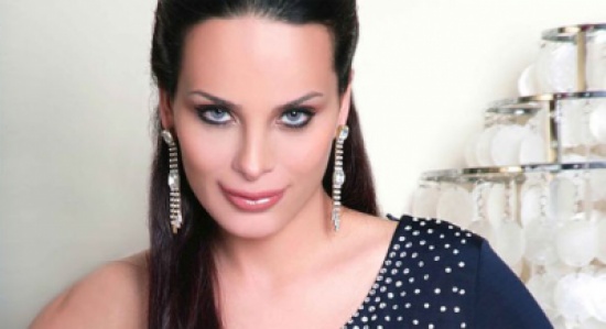فضيحة.. دومينيك حوراني تصدم الجمهور بفيديوين مسربين من جوالها فضيحة.. دومينيك حوراني تصدم الجمهور بفيديوين مسربين من جوالها