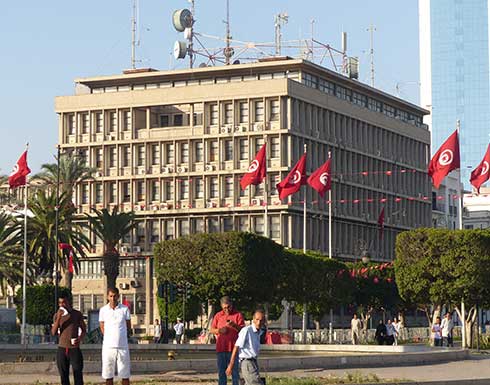 الداخلية التونسية: وضع شخصين تحت الإقامة الجبرية عملا باحكام حالة الطوارئ الداخلية التونسية: وضع شخصين تحت الإقامة الجبرية عملا باحكام حالة الطوارئ