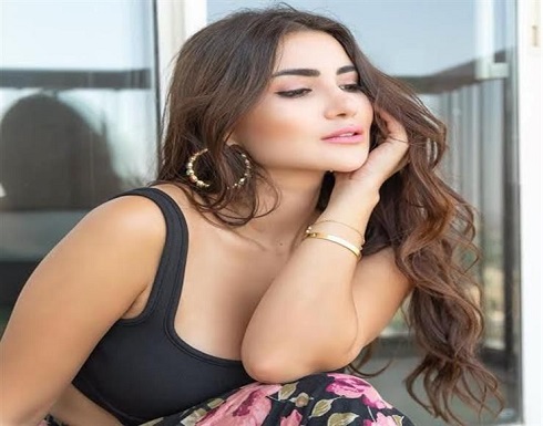 بفستان جريء.. هدى الإتربي تثير الجدل بأنوثتها بفستان جريء.. هدى الإتربي تثير الجدل بأنوثتها