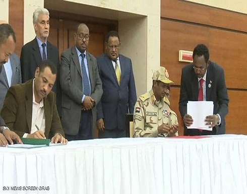 السودان.. التوقيع بالأحرف الأولى على "الاتفاق السياسي" السودان.. التوقيع بالأحرف الأولى على "الاتفاق السياسي"