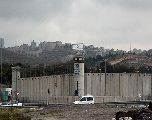 استنفار بالسجون الإسرائيلية إثر استشهاد معتقل فلسطيني استنفار بالسجون الإسرائيلية إثر استشهاد معتقل فلسطيني