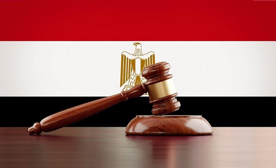 فتاة مصرية تقاضي والدها مطالبة بمصروفات جهاز زواجها فتاة مصرية تقاضي والدها مطالبة بمصروفات جهاز زواجها