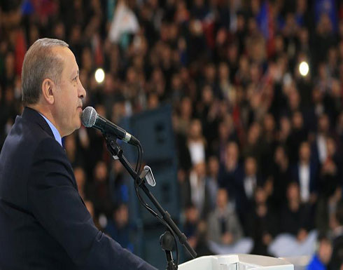 أردوغان يتوعد بمواصلة مداهمة جحور "غولن" الإرهابية أردوغان يتوعد بمواصلة مداهمة جحور "غولن" الإرهابية
