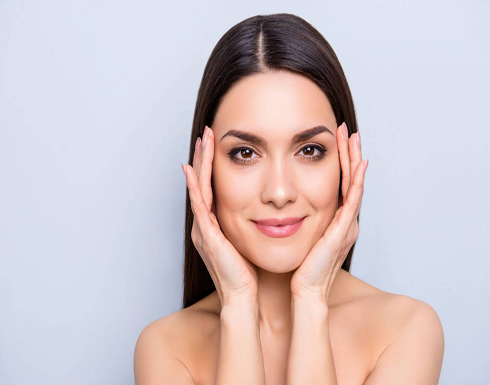 حيلة لإخفاء الشعر الزائد من دون إزالته... إليك الطريقة حيلة لإخفاء الشعر الزائد من دون إزالته... إليك الطريقة