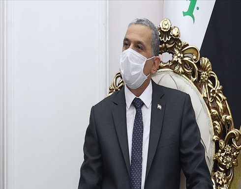 العراق.. محتجون يمنعون وزير الداخلية من دخول مبنى محافظة ذي قار العراق.. محتجون يمنعون وزير الداخلية من دخول مبنى محافظة ذي قار