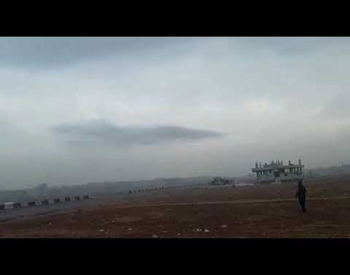 شاهد : لحظة انفجار أحد الصواريخ التي ألقتها الطائرات الحربية في ادلب شاهد : لحظة انفجار أحد الصواريخ التي ألقتها الطائرات الحربية في ادلب