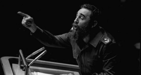 وفاة فيدل كاسترو زعيم الثورة الكوبية بعمر 90 عاماً وفاة فيدل كاسترو زعيم الثورة الكوبية بعمر 90 عاماً