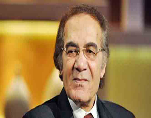 بهذه الكلمات المؤثرة عايدت إبنة محمود ياسين والدها بهذه الكلمات المؤثرة عايدت إبنة محمود ياسين والدها