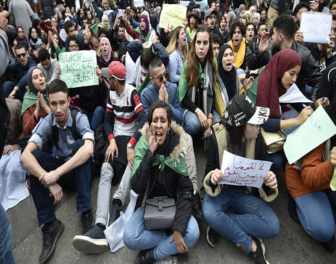 الجزائر.. الطلاب يحددون 14 مطلباً من تبون الجزائر.. الطلاب يحددون 14 مطلباً من تبون