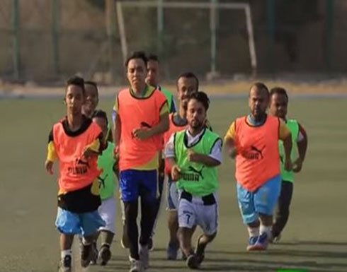 فيديو.. أول فريق كروي للأقزام في مصر فيديو.. أول فريق كروي للأقزام في مصر