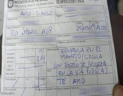 الأوروغواي : "شرطي مرور" يخالف فتاة.. والسبب "غريب" الأوروغواي : "شرطي مرور" يخالف فتاة.. والسبب "غريب"