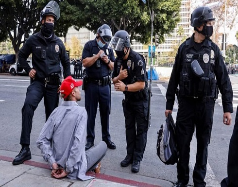“الغوغاء” الذين اقتحموا الكونغرس أغبياء للغاية لأنهم لا يعرفون أنهم سيذهبون للسجن “الغوغاء” الذين اقتحموا الكونغرس أغبياء للغاية لأنهم لا يعرفون أنهم سيذهبون للسجن