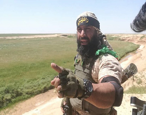 أبو عزرائيل يظهر في فيديو وهو يحرق جثة.. أثار غضبا واسعا