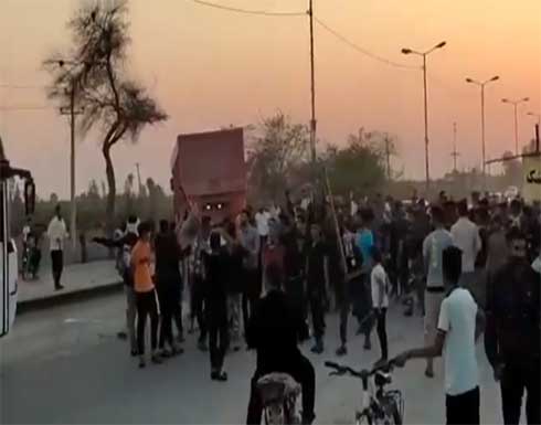 ارتفاع عدد قتلى احتجاجات خوزستان الإيرانية.. بالفيديو ارتفاع عدد قتلى احتجاجات خوزستان الإيرانية.. بالفيديو