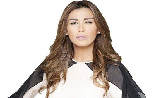 نادين الراسي مغرومة.. من هو محمد؟ (فيديو) نادين الراسي مغرومة.. من هو محمد؟ (فيديو)