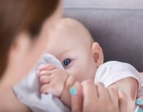 مزيج بمكونات طبيعية لزيادة انتاج حليب الأم مزيج بمكونات طبيعية لزيادة انتاج حليب الأم