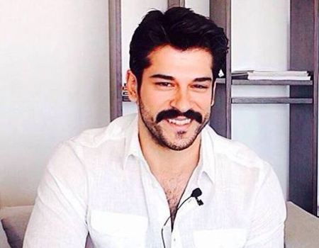 صور مأمون أوغلو بالي بيك يبكي حبيبته بهذه المفاجأة