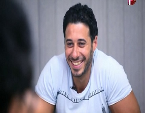 أكسسوار نسائي يضع أحمد السعدني بموقف صعب.. شاهدوا الصورة التي نشرها أكسسوار نسائي يضع أحمد السعدني بموقف صعب.. شاهدوا الصورة التي نشرها